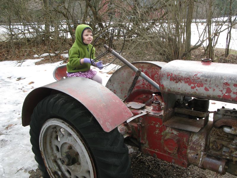 Tractor Elf